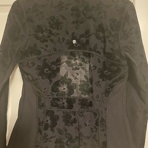 Lulu lemon wunder under / define outfit. Size 4/6